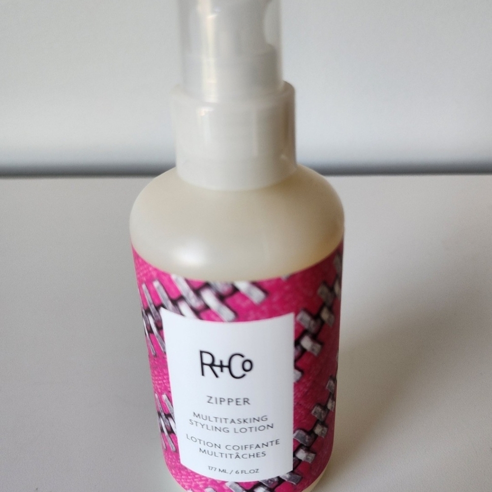 New! R+Co Zipper Multi Tasking Styling Lotion Size 6 oz - Picture 2 of 4